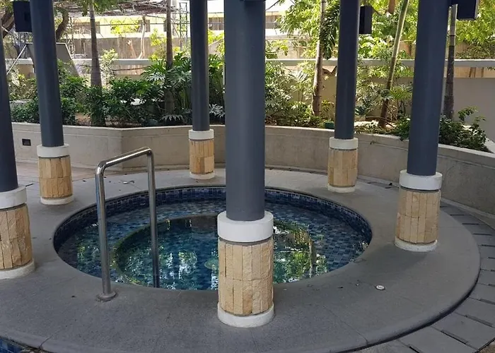 Cq House - Luxe Near Venice Mall, Bgc And Naia Manila